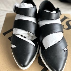 Beau + Ashe Black Flats